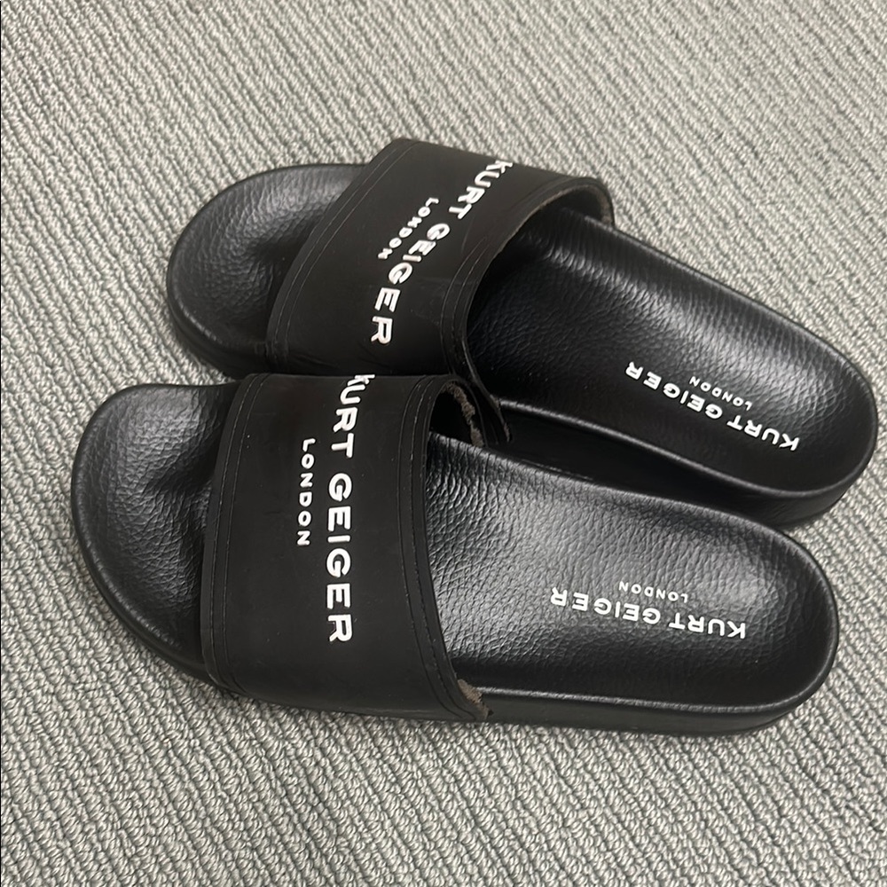 Kurt Geiger Black Sandals Minimalist Design